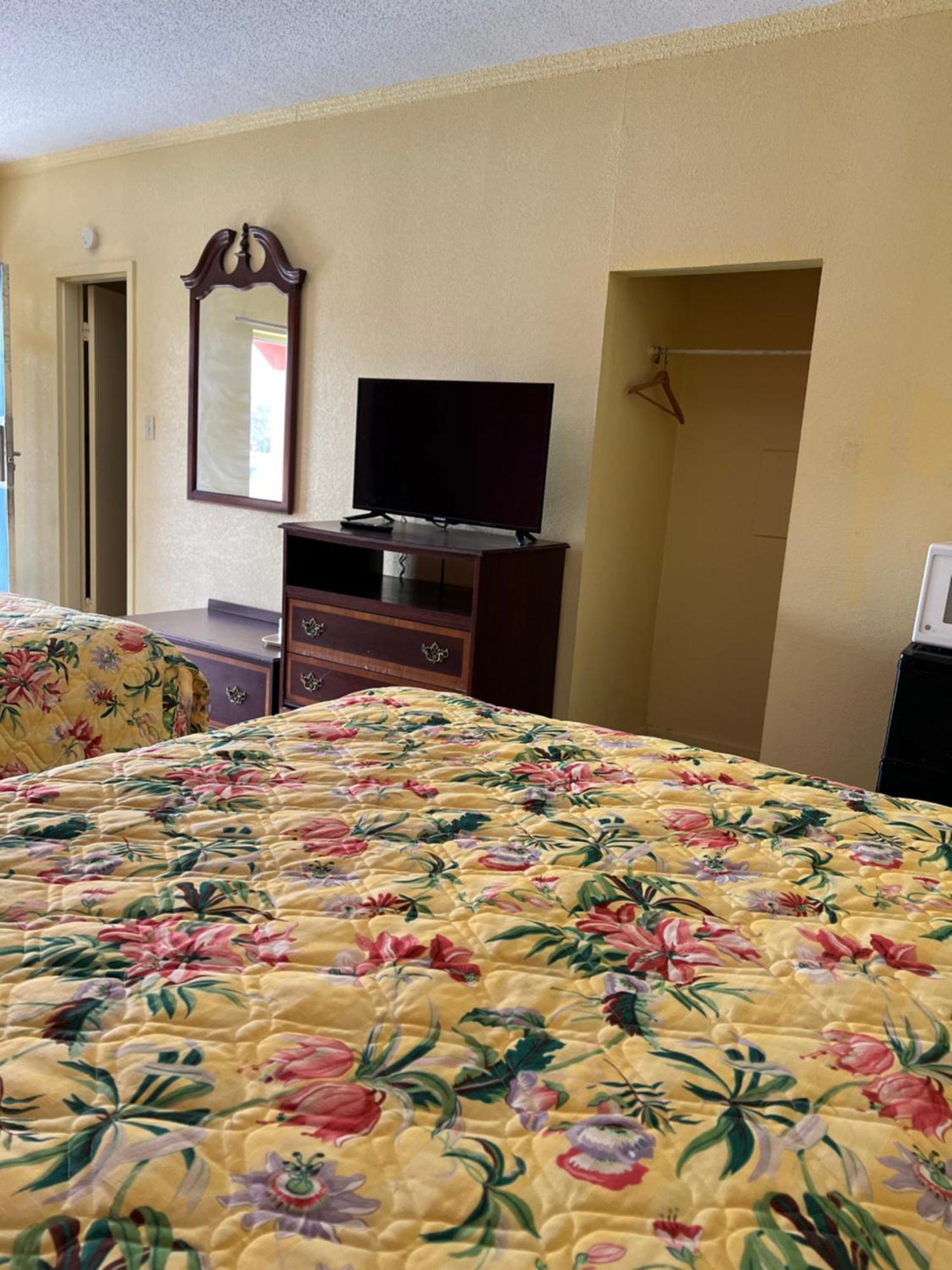 Ross Motel Уильямстон Экстерьер фото